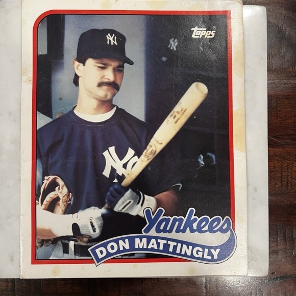 Don Mattingly 1989 Pocket FOLDER Topps BASEBALL Card‎ # 700 Yankees
